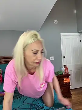 LindseyFAFO online show from 04/22/26, 02:07