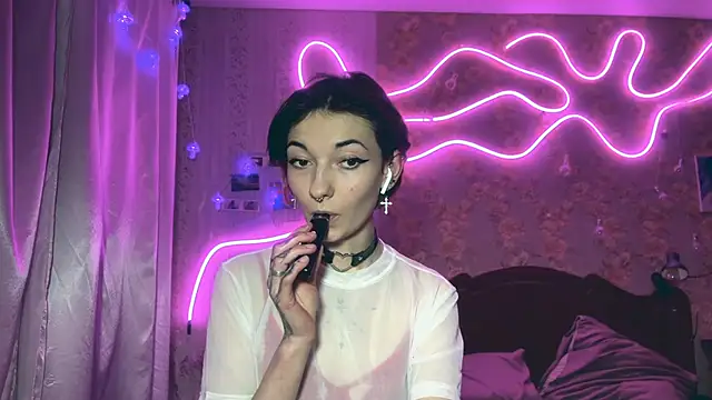 Cutle Harper online show from 01/18/26, 02:54