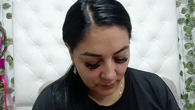 brunaroyale online show from 04/21/26, 04:01