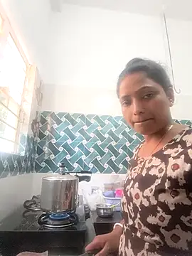 Hot-Tinaa online show from 02/14/26, 08:22