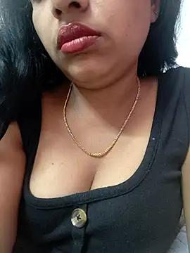 Hot-Tinaa online show from 03/25/26, 11:55