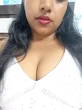 Hot-Tinaa online show from 03/31/26, 01:07