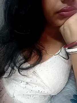 Hot-Tinaa online show from 04/03/26, 01:03