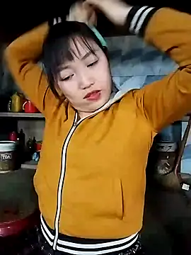 Snapshot of lia-coy chatting on 02/20/26, 03:36 lia-coy online show from 02/20/26, 03:36