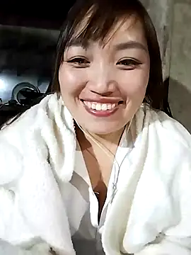 lia-coy online show from 04/16/26, 12:06