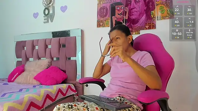 Livia Coxs online show from 03/13/26, 02:12