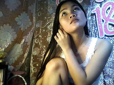 PinaySkinnyJust18 online show from 02/15/26, 09:11