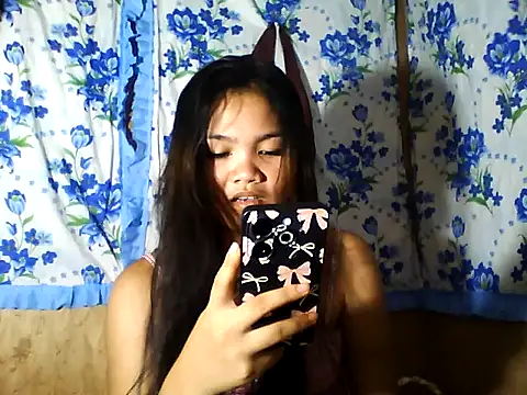 PinaySkinnyJust18 online show from 04/12/26, 10:09