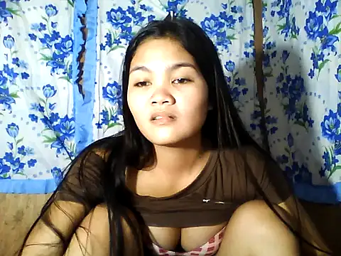 Snapshot of PinaySkinnyJust18 chatting on 04/28/26, 02:27 PinaySkinnyJust18 online show from 04/28/26, 02:27