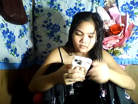 Snapshot of PinaySkinnyJust18 chatting on 05/23/26, 07:07 PinaySkinnyJust18 online show from 05/23/26, 07:07