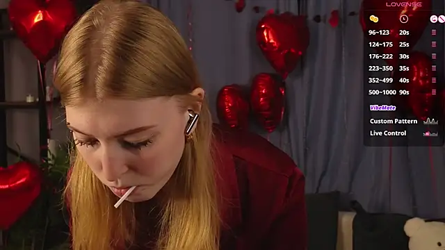 Snapshot of LanaRoxxy chatting on 02/15/26, 11:30 LanaRoxxy online show from 02/15/26, 11:30