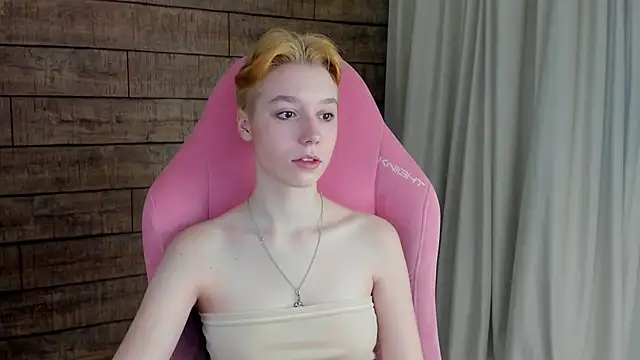 Snapshot of AgataGate chatting on 02/08/26, 04:27 AgataGate online show from 02/08/26, 04:27