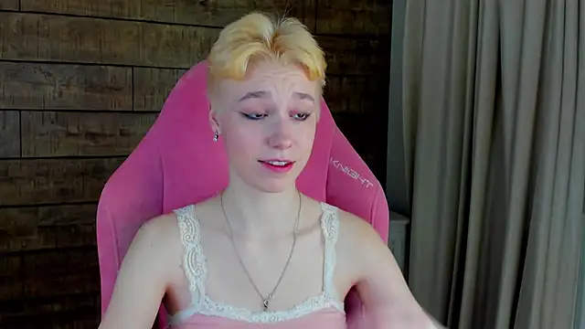 Snapshot of AgataGate chatting on 02/28/26, 05:08 AgataGate online show from 02/28/26, 05:08