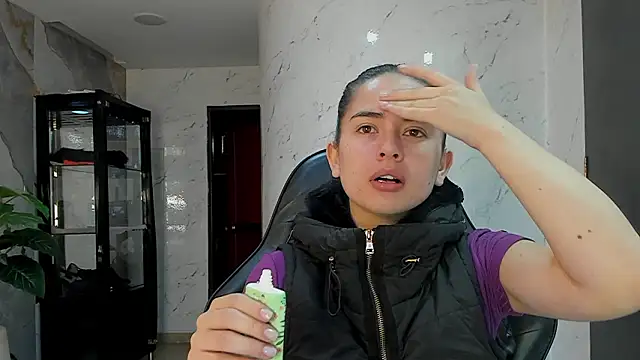 Qetsyah tf online show from 02/07/26, 02:10