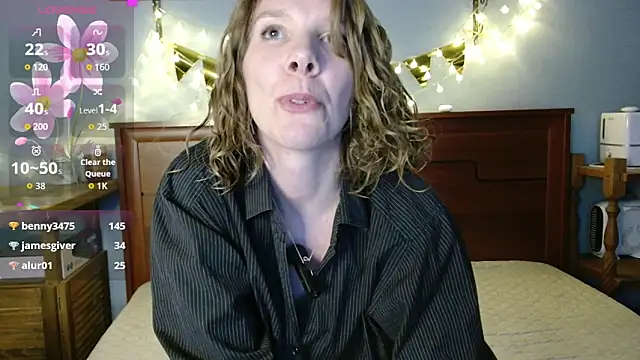 Daisy Lovely online show from 04/14/26, 05:57