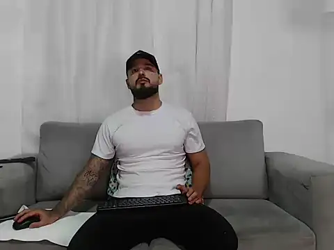 Handsomen69 online show from 02/24/26, 12:52