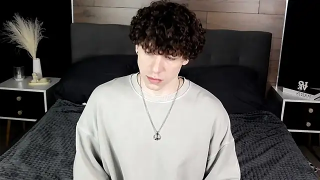 Snapshot of TylerGibson chatting on 02/25/26, 04:11 TylerGibson online show from 02/25/26, 04:11