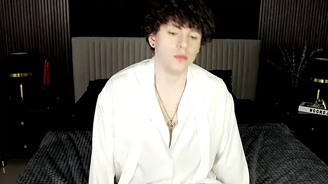 Snapshot of TylerGibson chatting on 02/27/26, 04:23 TylerGibson online show from 02/27/26, 04:23