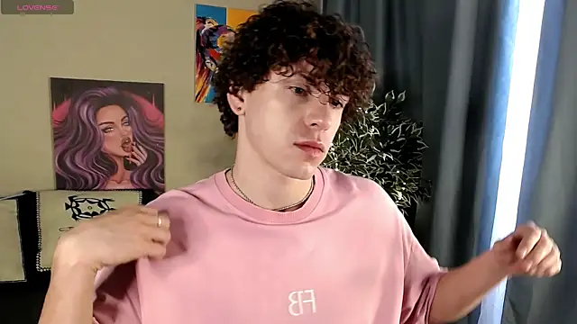 TylerGibson online show from 05/06/26, 03:46