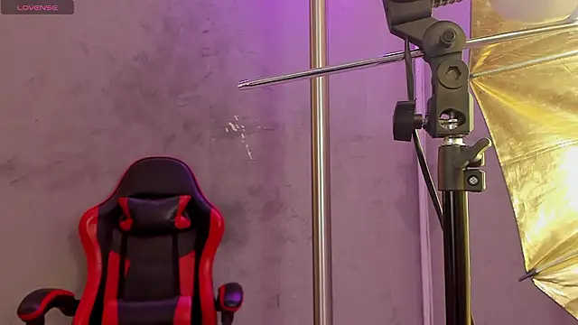 isabella nowa online show from 03/20/26, 11:48