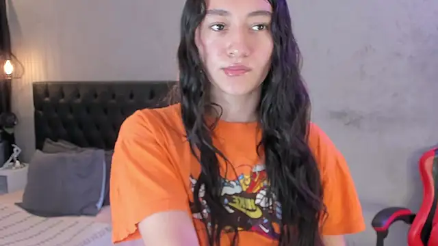 isabella nowa online show from 04/18/26, 11:25