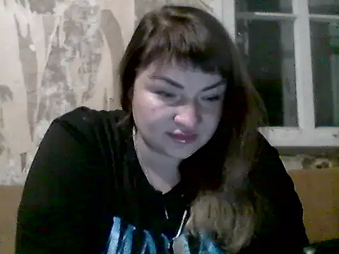 Snapshot of AllinaKis chatting on 06/02/26, 06:54 AllinaKis online show from 06/02/26, 06:54