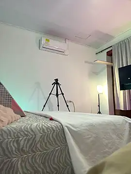 KathiaJenner online show from 03/06/26, 11:39