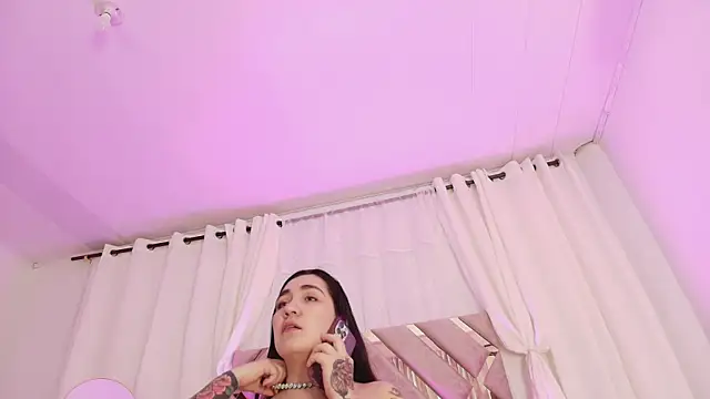 KathiaJenner online show from 04/19/26, 06:10