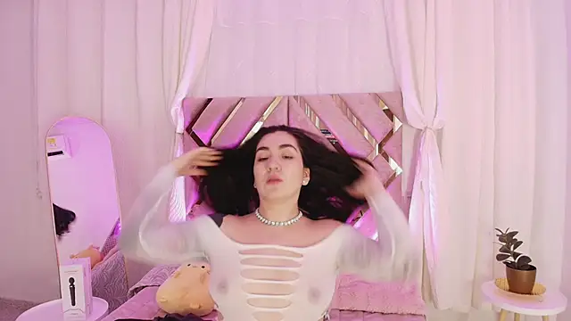 KathiaJenner online show from 04/23/26, 11:53