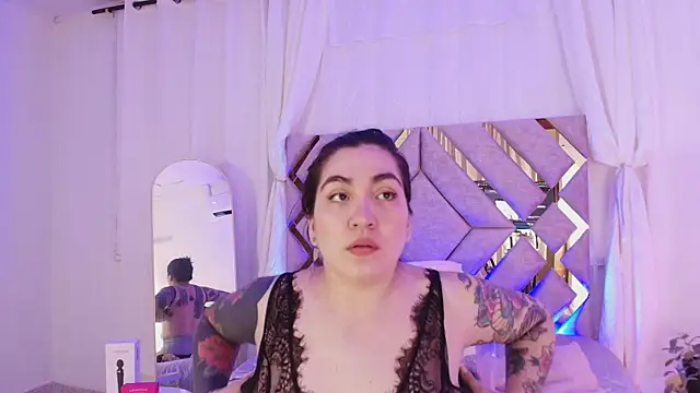 KathiaJenner online show from 05/17/26, 10:44
