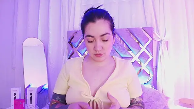 KathiaJenner online show from 06/09/26, 11:00