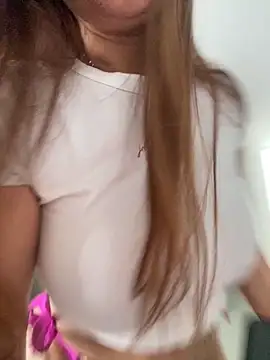 saray mendozaa online show from 02/15/26, 06:04