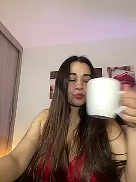 saray mendozaa online show from 07/14/26, 09:31