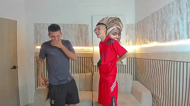 Snapshot of friendslikeplay chatting on 02/10/26, 09:19 friendslikeplay online show from 02/10/26, 09:19