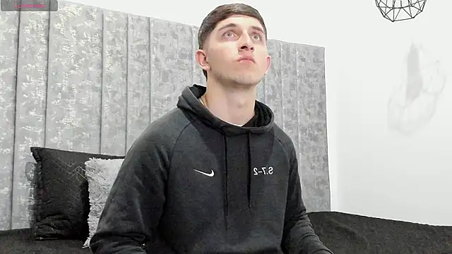 Calvin Hunter online show from 03/11/26, 02:50