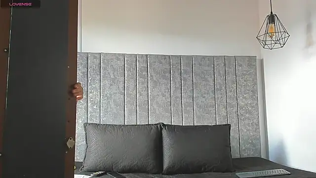 Calvin Hunter online show from 07/24/26, 04:05