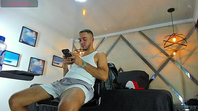 Dusan Grey77 online show from 02/03/26, 04:21