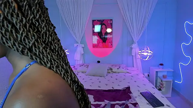 Snapshot of naomi_campell chatting on 02/09/26, 07:29 naomi campell online show from 02/09/26, 07:29