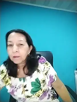 Snapshot of RosseLaure chatting on 03/21/26, 01:43 RosseLaure online show from 03/21/26, 01:43