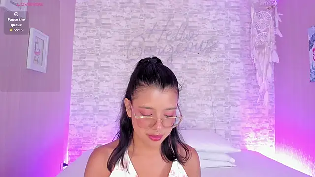 Olivia Lane online show from 02/04/26, 07:09