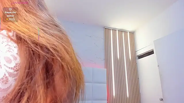 abril snow online show from 03/02/26, 08:15