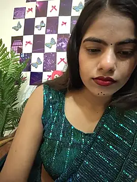 Snapshot of Alisha_Babyy chatting on 07/12/26, 02:35 Alisha Babyy online show from 07/12/26, 02:35