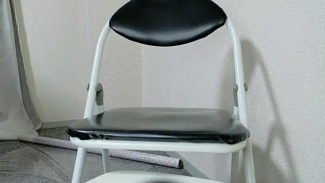 kyuleather online show from 04/11/26, 09:35