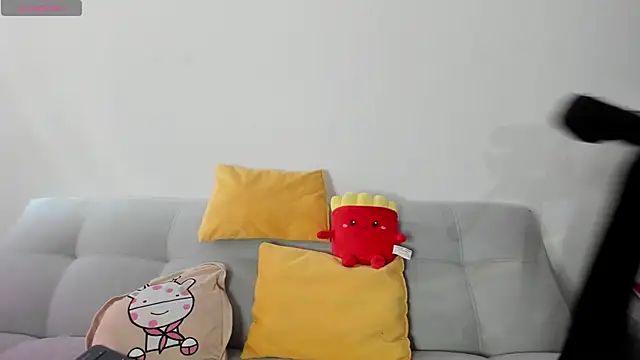 Fernanda aaaa online show from 04/04/26, 02:58