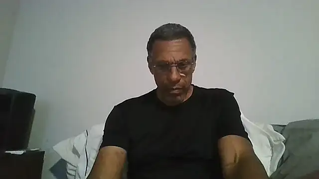 Snapshot of swimmer2496 chatting on 06/29/26, 02:18 swimmer2496 online show from 06/29/26, 02:18