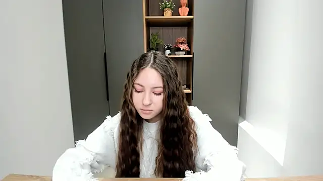 NakeshaPogar online show from 01/18/26, 07:01