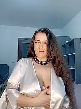 Angela swet online show from 04/25/26, 03:31