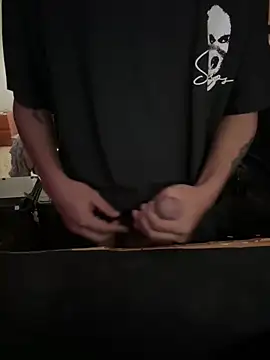 CubanHotMilk21 online show from 03/13/26, 08:43