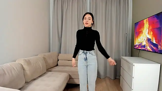 Snapshot of TreasaCrebs chatting on 02/01/26, 06:06 TreasaCrebs online show from 02/01/26, 06:06