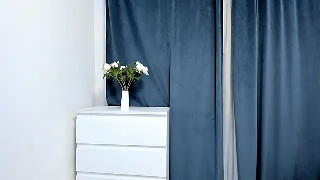 Snapshot of TreasaCrebs chatting on 02/26/26, 09:25 TreasaCrebs online show from 02/26/26, 09:25